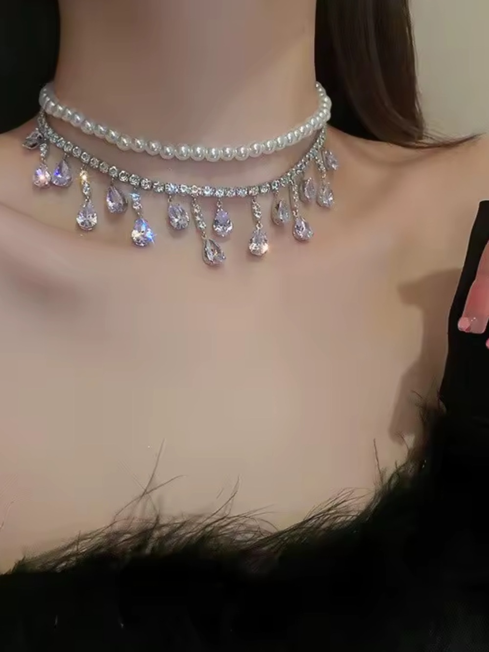 Double-Layer Pearl & Crystal Teardrop Choker Necklace - White